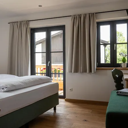 Und Landgasthof Zachschuster Otel *