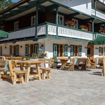 Und Landgasthof Zachschuster * Gaissach