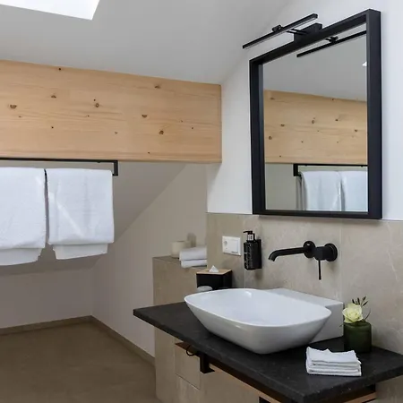 Und Landgasthof Zachschuster Hotel Gaissach