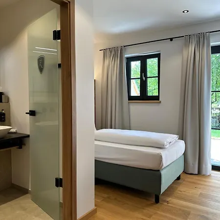 Und Landgasthof Zachschuster Hotel